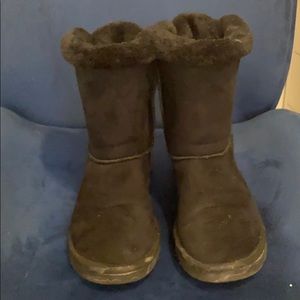 Black bow tie Ugg boots